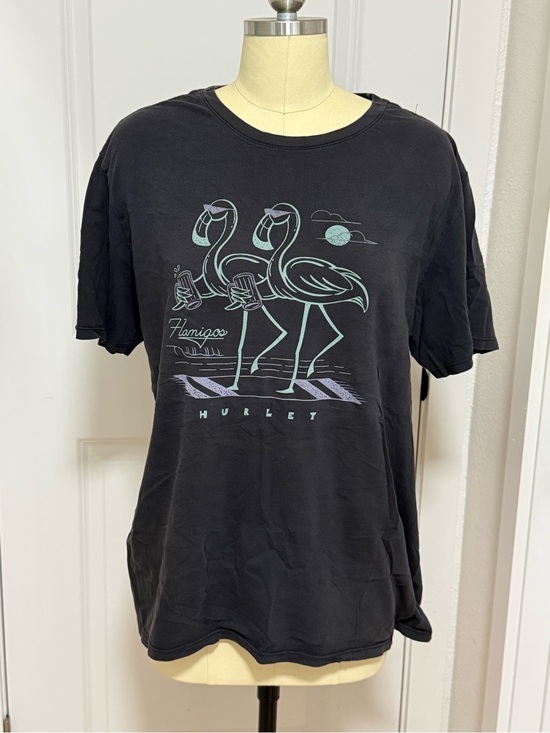 Hurley Tops - Large Hurley Flamingo Shirt - Excellent Condition